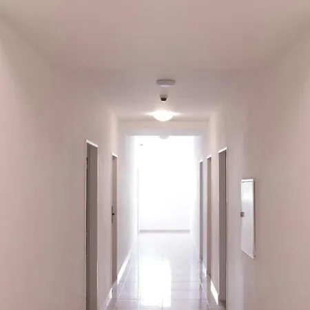 Mira 3 *