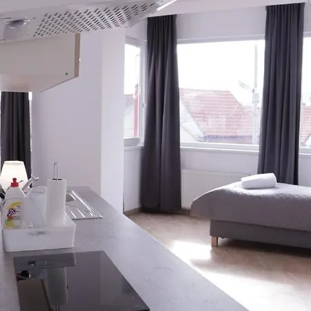 Mira 3 Apartmán *